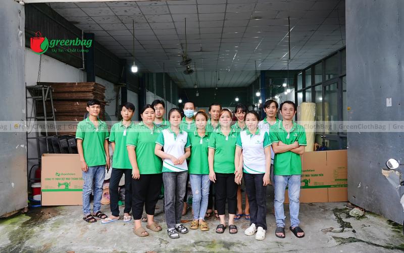 doi-ngu-nhan-vien-3
