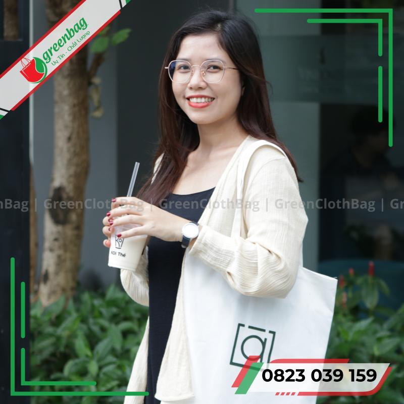 tui-vai-canvas-trang-18